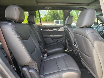 2022 Cadillac XT6 FWD 4dr Premium Luxury