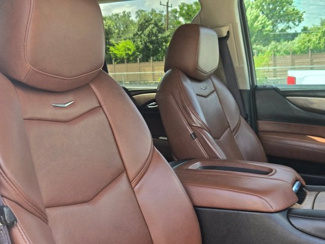 2016 Cadillac Escalade 4WD 4dr Luxury Collection