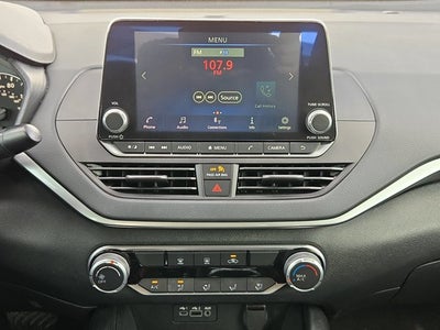 2022 Nissan Altima 2.5 SV Sedan