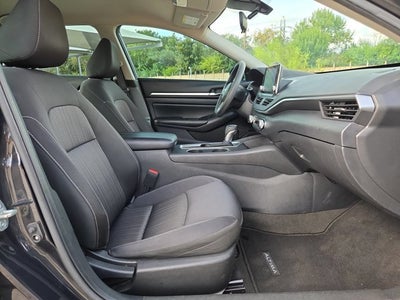 2022 Nissan Altima 2.5 SV Sedan