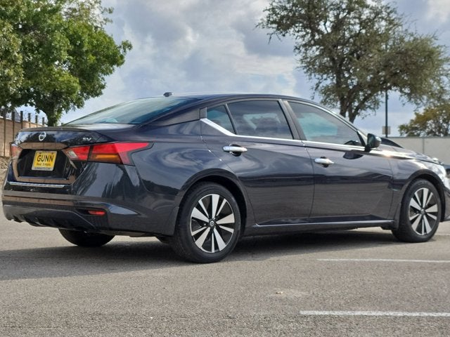 2022 Nissan Altima 2.5 SV Sedan