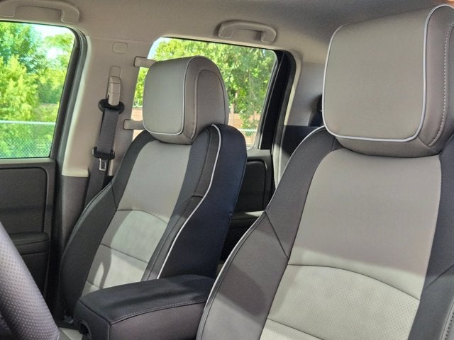 2023 Nissan Frontier Crew Cab 4x2 S Auto