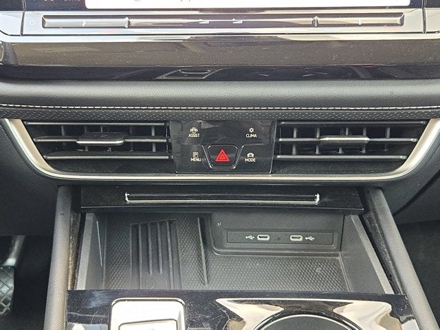 2025 Volkswagen Atlas 2.0T SE with Technology 4MOTION