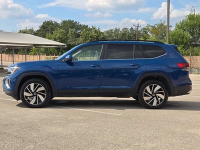 2025 Volkswagen Atlas 2.0T SE with Technology 4MOTION