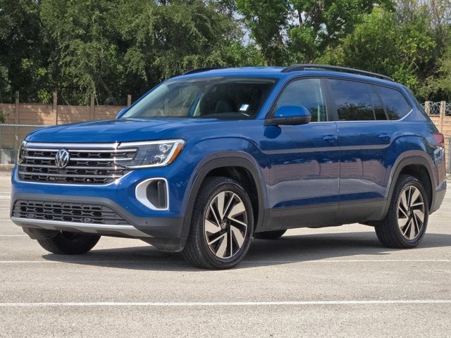 2025 Volkswagen Atlas 2.0T SE with Technology 4MOTION