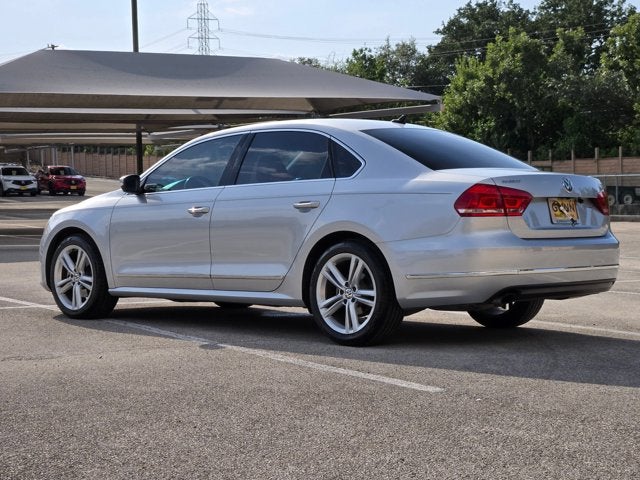 2015 Volkswagen Passat 4dr Sdn 1.8T Auto SEL Premium