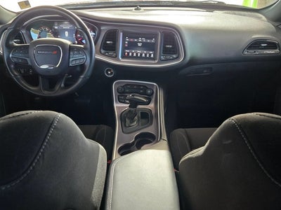 2021 Dodge Challenger SXT RWD