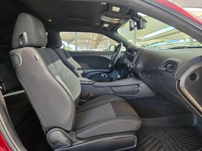 2021 Dodge Challenger SXT RWD