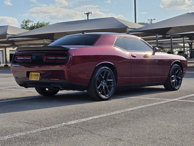 2021 Dodge Challenger SXT RWD