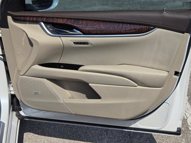 2016 Cadillac XTS 4dr Sdn Luxury Collection FWD