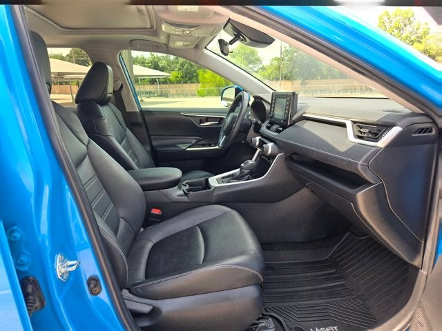 2021 Toyota RAV4 XLE Premium FWD