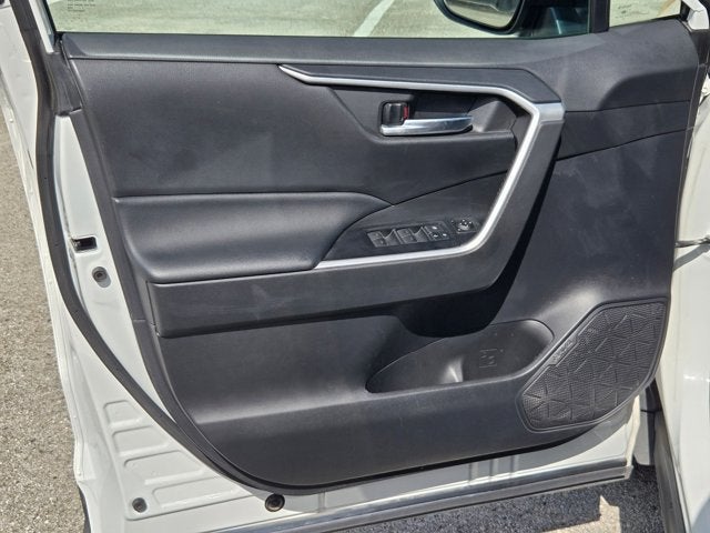 2022 Toyota RAV4 XLE FWD