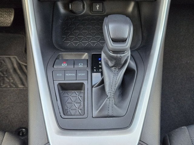 2022 Toyota RAV4 XLE FWD