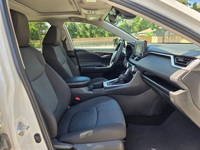 2022 Toyota RAV4 XLE FWD