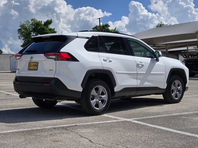 2022 Toyota RAV4 XLE FWD