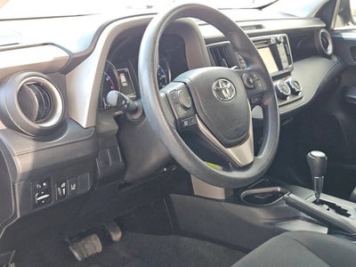 2018 Toyota RAV4 LE FWD