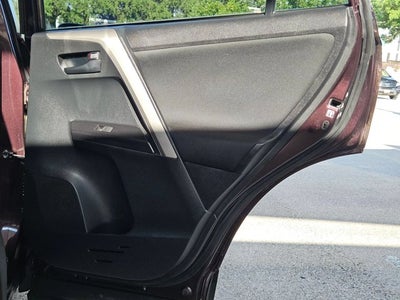 2018 Toyota RAV4 LE FWD