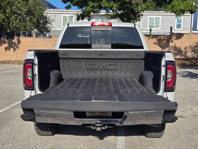 2017 GMC Sierra 1500 4WD Crew Cab 143.5" SLT