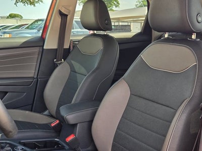 2024 Volkswagen Taos SEL 4MOTION