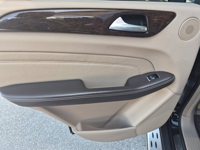 2014 Mercedes-Benz M-Class 4MATIC® 4dr ML 350