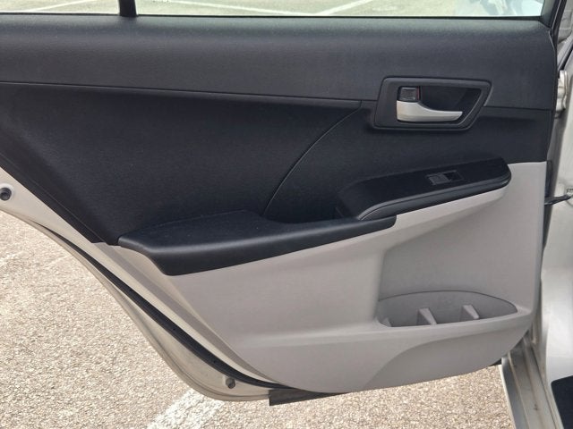 2012 Toyota Camry 4dr Sdn I4 Auto LE