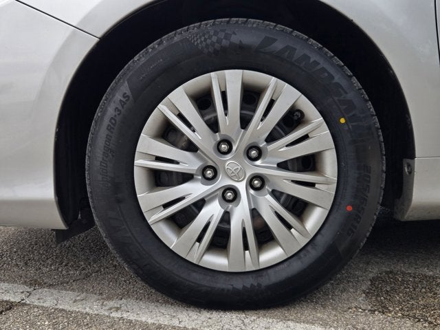 2012 Toyota Camry 4dr Sdn I4 Auto LE