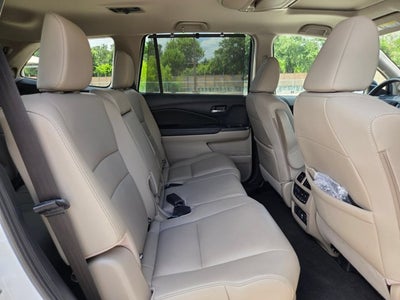2020 Honda Pilot Touring 8-Passenger AWD