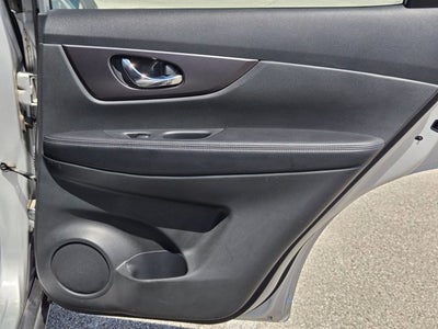 2016 Nissan Rogue FWD 4dr S