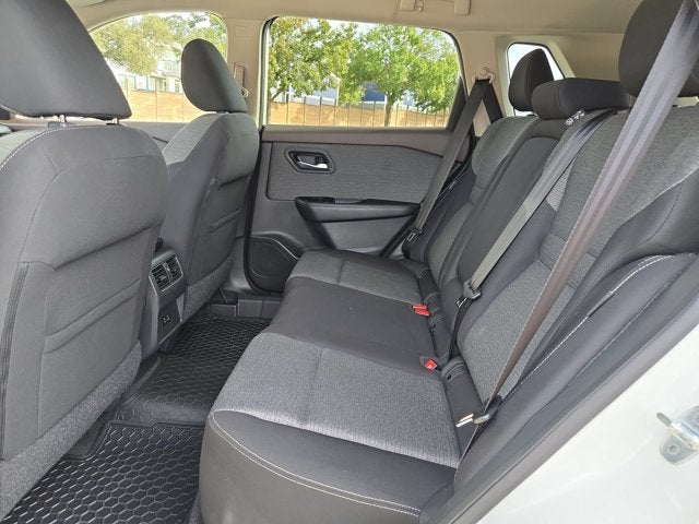2022 Nissan Rogue FWD SV
