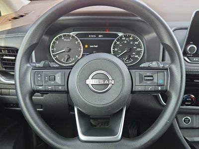2022 Nissan Rogue FWD SV