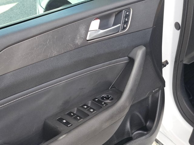 2015 Hyundai Sonata 4dr Sdn 2.0T Limited with Gray Accents