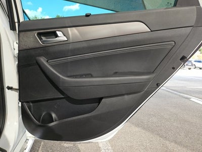 2015 Hyundai Sonata 4dr Sdn 2.0T Limited with Gray Accents