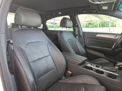 2015 Hyundai Sonata 4dr Sdn 2.0T Limited with Gray Accents