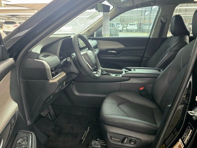 2025 Toyota Grand Highlander Platinum