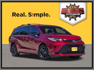 2025 Toyota Sienna XSE FWD 7-Passenger