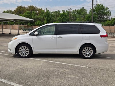 2013 Toyota Sienna XLE