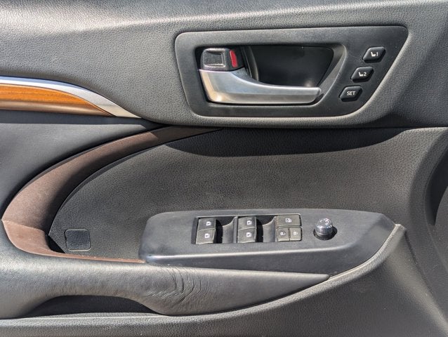 2018 Toyota Highlander Base