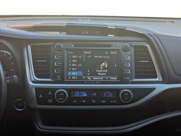 2018 Toyota Highlander Base