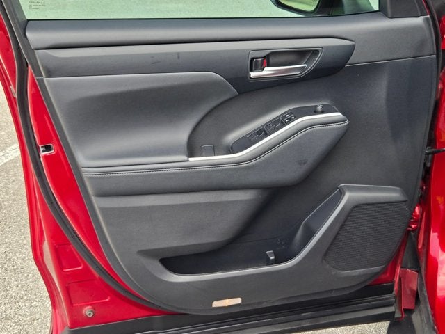 2024 Toyota Highlander Base