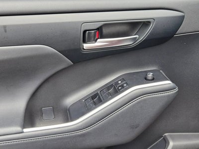 2024 Toyota Highlander Base