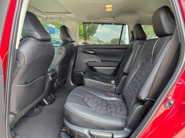 2024 Toyota Highlander Base