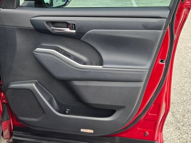 2024 Toyota Highlander Base