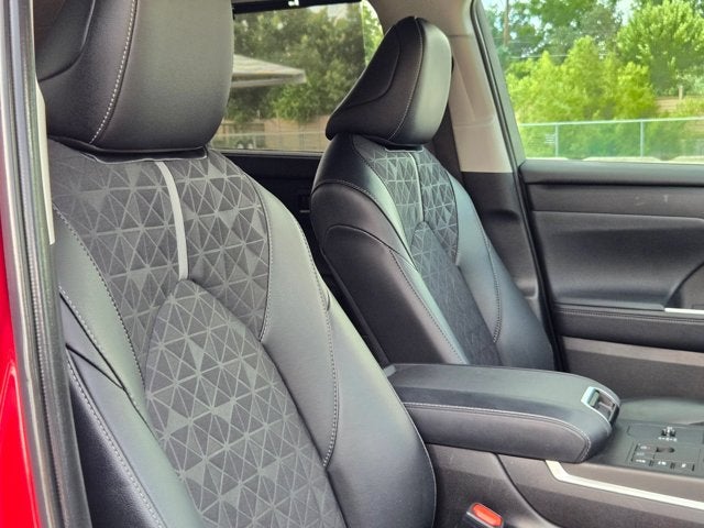 2024 Toyota Highlander Base