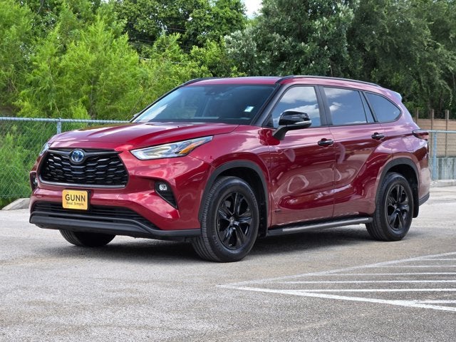 2024 Toyota Highlander Base