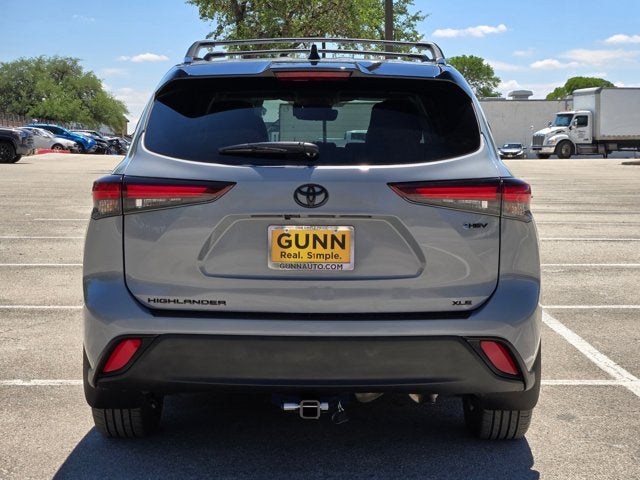 2025 Toyota Highlander Base