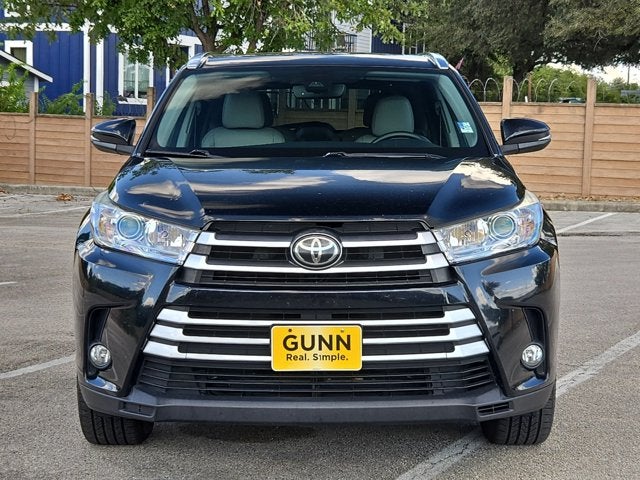 2017 Toyota Highlander XLE V6 FWD
