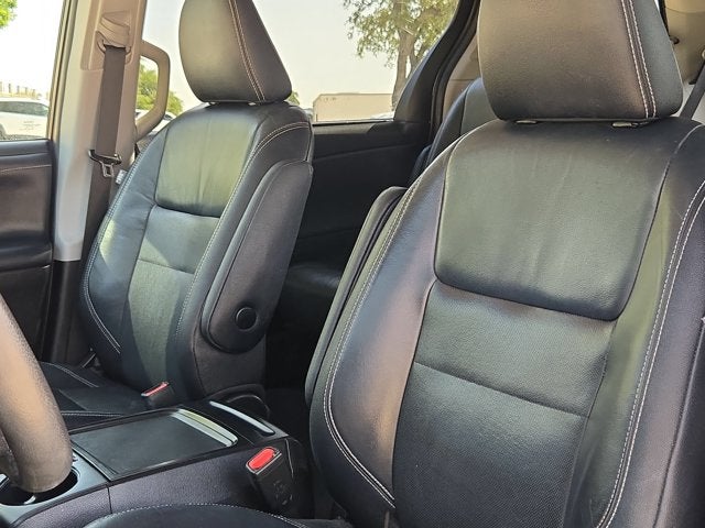 2016 Toyota Sienna Base