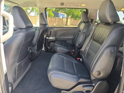2016 Toyota Sienna Base