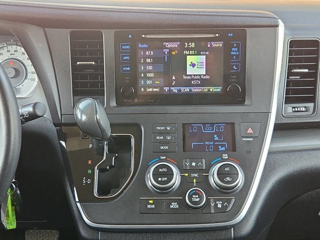 2016 Toyota Sienna Base