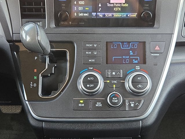 2016 Toyota Sienna Base